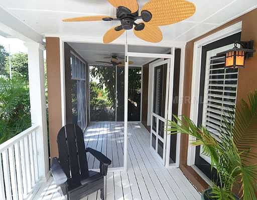 2nd image of 536 Lake Como Cir