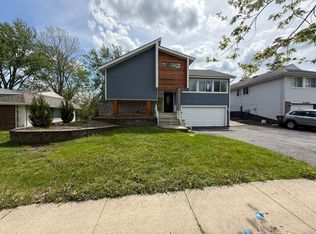 3307 Fountainbleau Dr, Hazel Crest, IL 60429