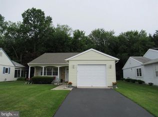 87 Dorchester Dr, Southampton, NJ 08088