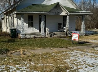 611 Pine St, Callao, MO 63534