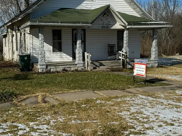 611 Pine St, Callao, MO 63534