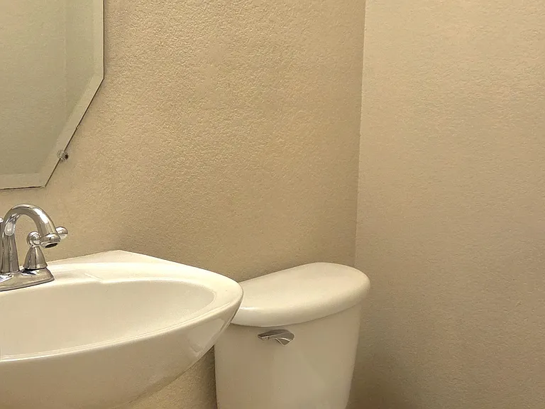 7105 Sugarplum Dr — Photo 13
