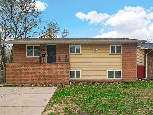3738 Pennsylvania Ave, East Chicago, IN 46312
