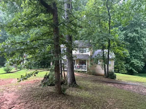 4005 Cranwood Dr, Atlanta, GA 30349
