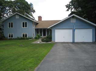 12 S Ridge Rd, Niantic, CT 06357