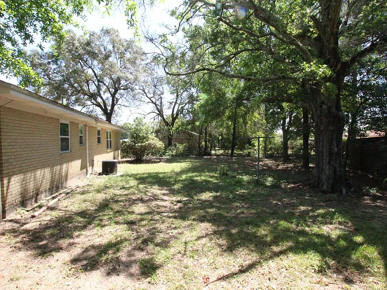 4201 Wycliff Dr — Photo 15