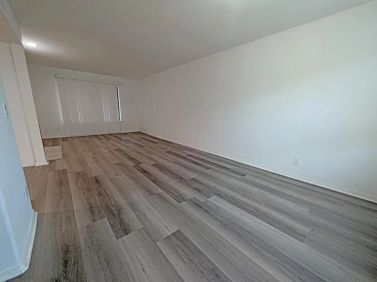 305 N Cedar St #204 — Photo 9