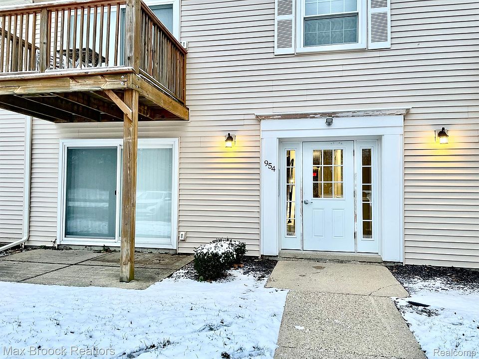 1st image of 954 Bloomfield Village Blvd APT A