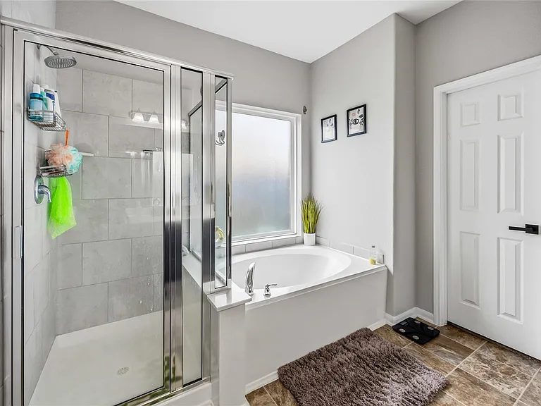 14702 Meadow Acre Trl — Photo 10