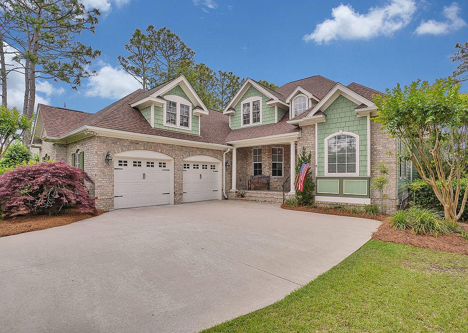 1st image of 3483 St James Drive SE