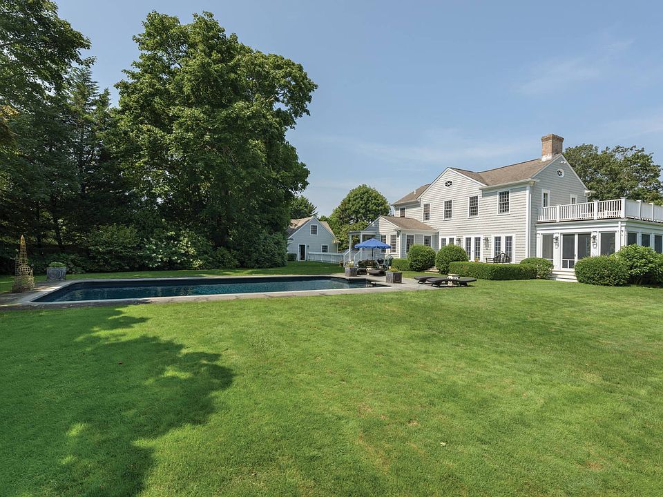 1st image of 61 Halsey Ln