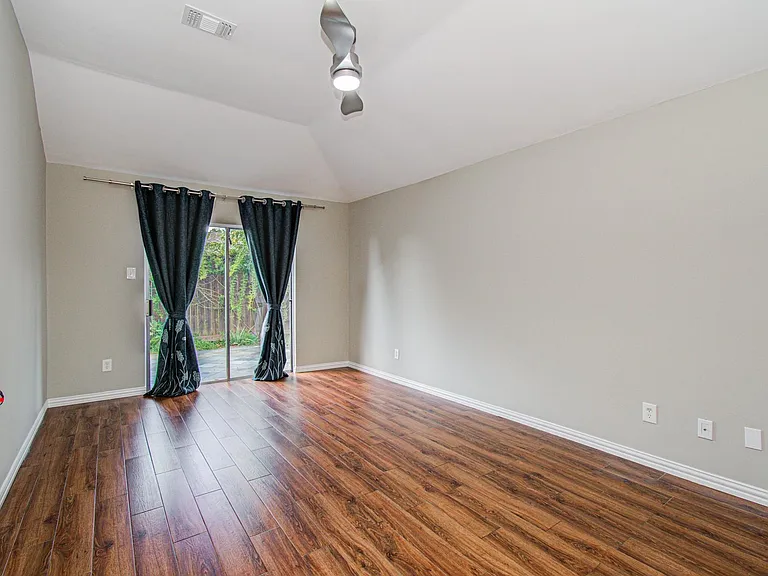 10546 Rippling Fields Dr — Photo 18