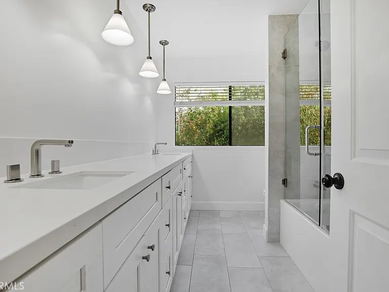 23450 Park Hermosa — Photo 34