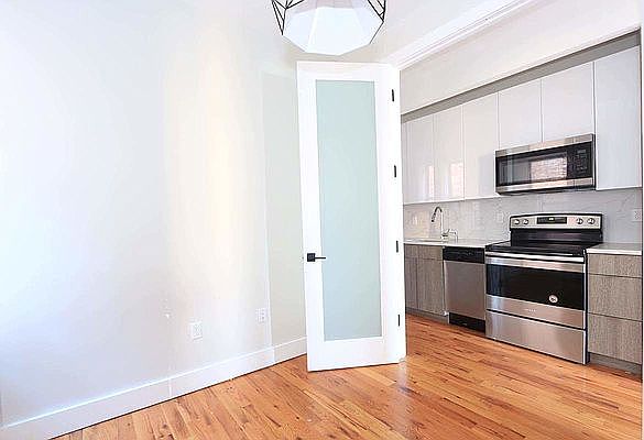 1st image of 1671 Lincoln Pl #C1
