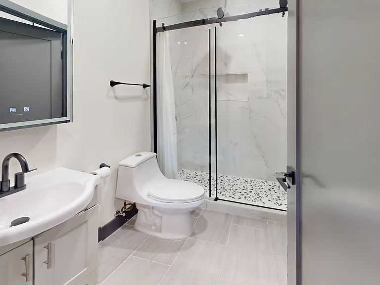 1827 Bellevue Ave #1 — Photo 5