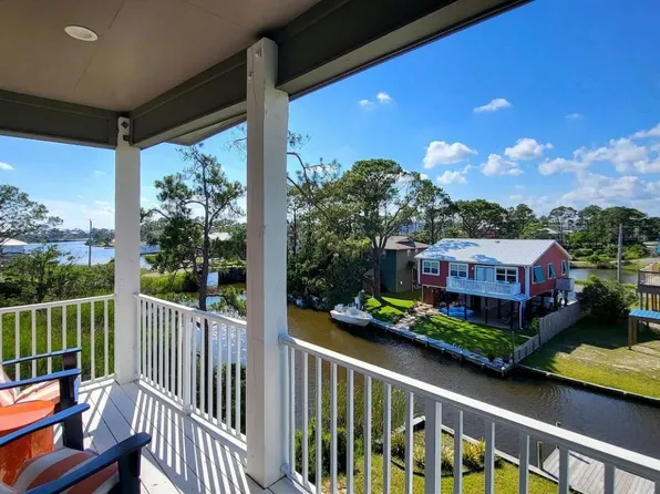 424 W 2nd Ave, Gulf Shores, AL 36542