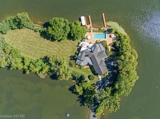 4912 Oakwood Ct, Commerce Township, MI 48382