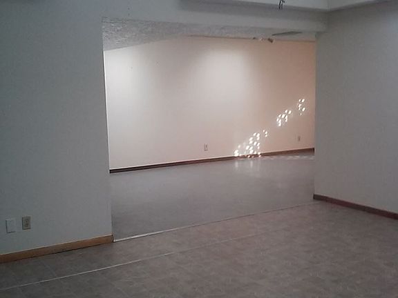 3rd image of 900 William St SE #B