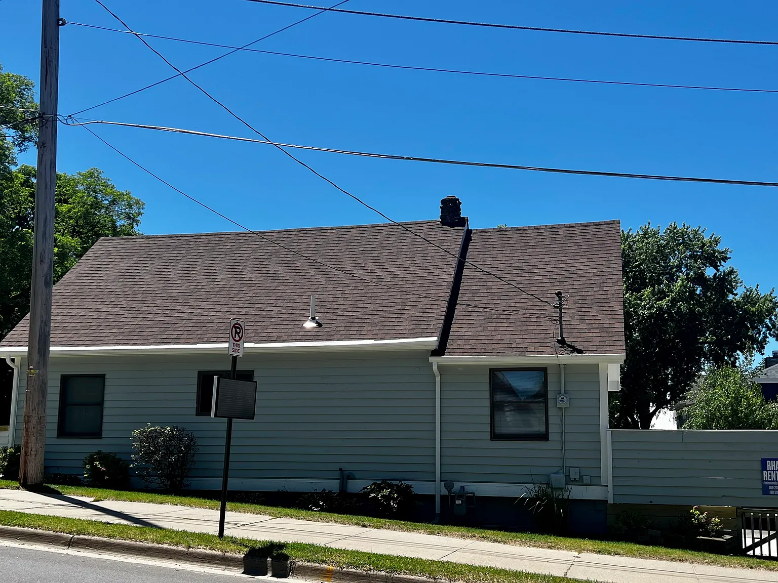 3 bed, 1400 sqft, $2,200 — Photo 4
