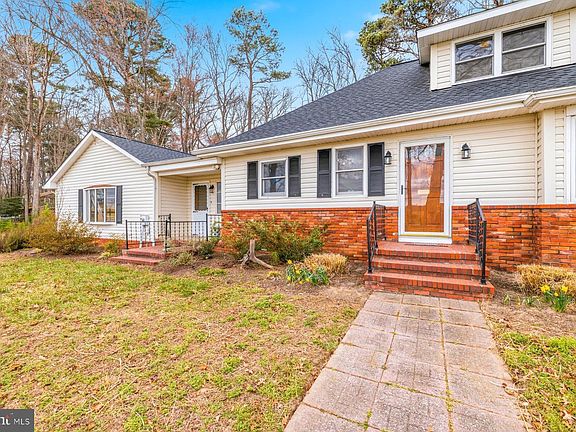 5th image of 6446 Suicide Bridge Rd