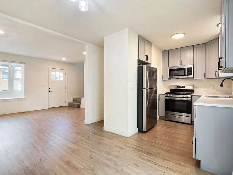 1624 Banyan Dr #4 — Photo 6