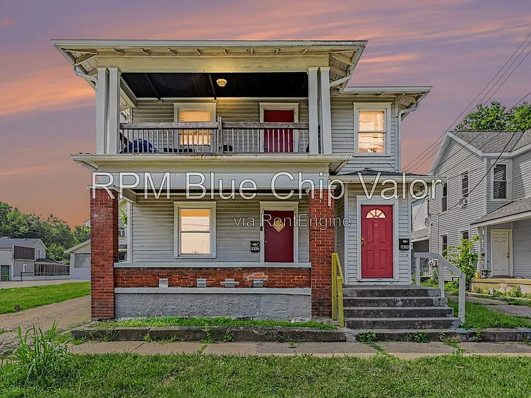 1832 Woodlawn Ave — Photo 22