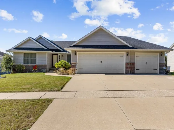 3519 Rogers Rd NW, Cedar Rapids, IA 52405