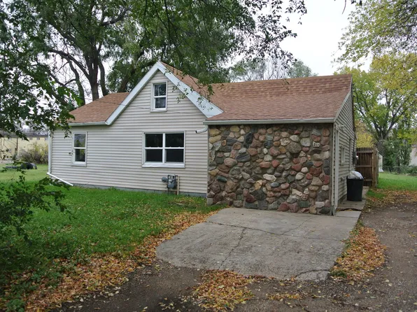 House- NW, 1711 2nd Ave NW #1, Minot, ND 58703