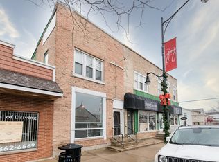 201 S Main St APT 2, Wauconda, IL 60084