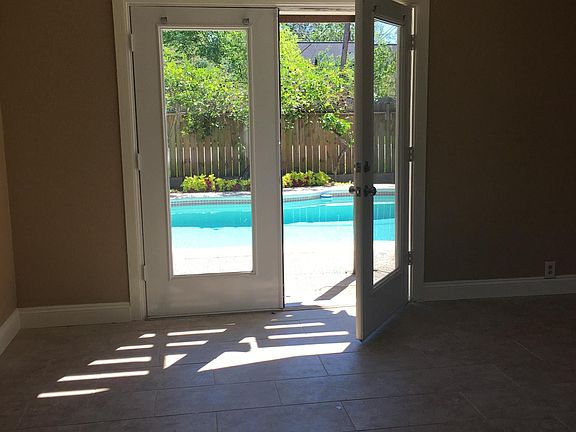 As you walk through the front door this is your amazing view