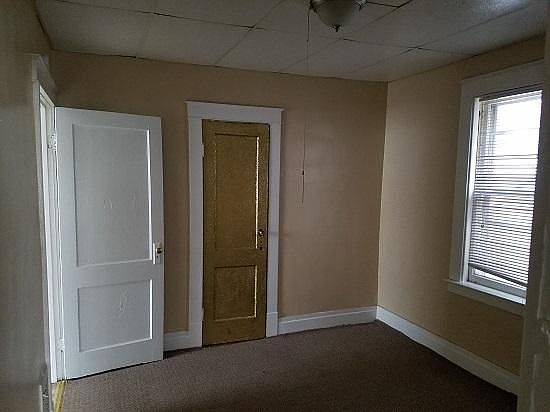 Rear bedroom