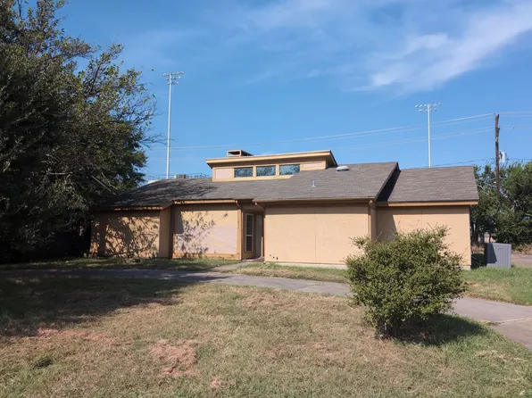 1804 Martinique Dr, Arlington, TX 76012