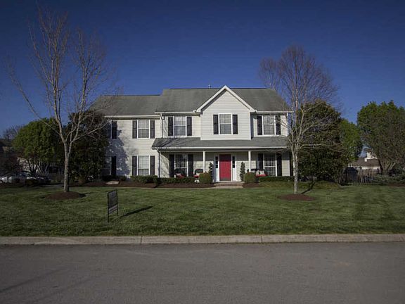 2nd image of 802 Barksdale Dr