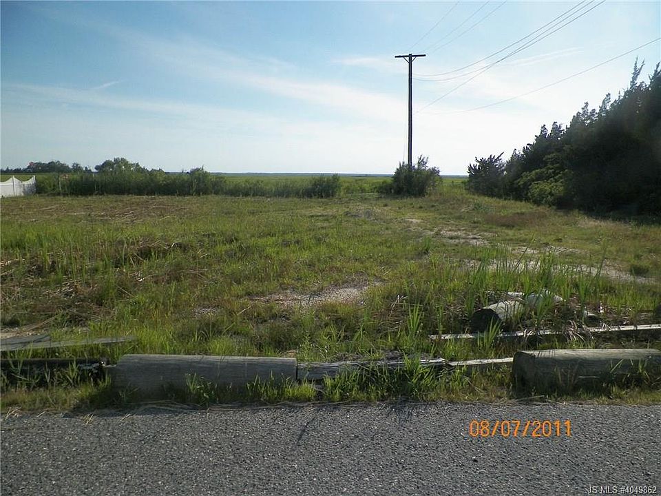 1st image of 2 S Portland Dr