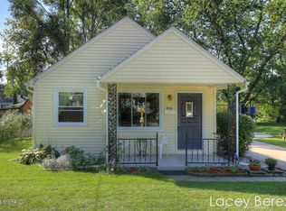 816 34th St SW, Wyoming, MI 49509