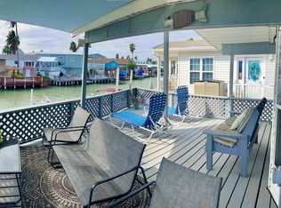 698 E Clam Cir, Port Isabel, TX 78578