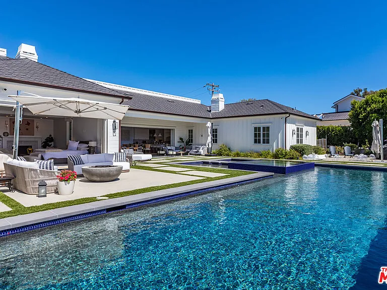 6671 Dume Dr — Photo 20