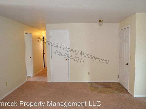 2nd image of 585 Acorn Pl