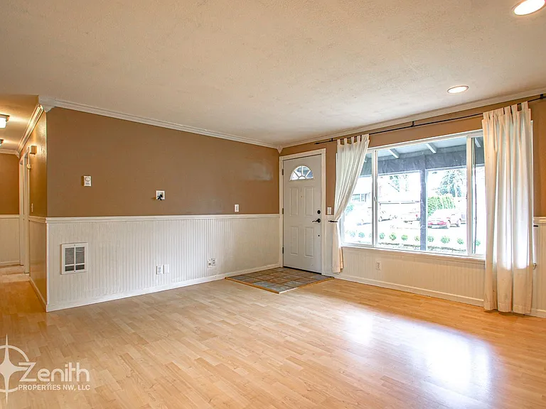 15012 NE 6th St — Photo 7