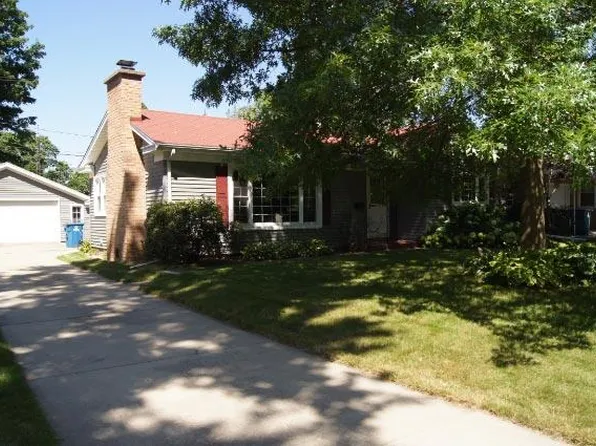 227 N Ridgeway Dr, Battle Creek, MI 49015