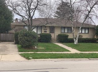 1026 N Fischer Dr, Addison, IL 60101