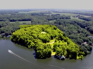 1355 Trails End Rd, Greenville, IL 62246