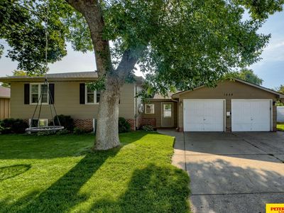 1228 N Clarmar Ave, Fremont, NE, 68025