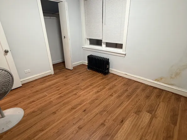 5424 W Wellington Ave #1, Chicago, IL 60641
