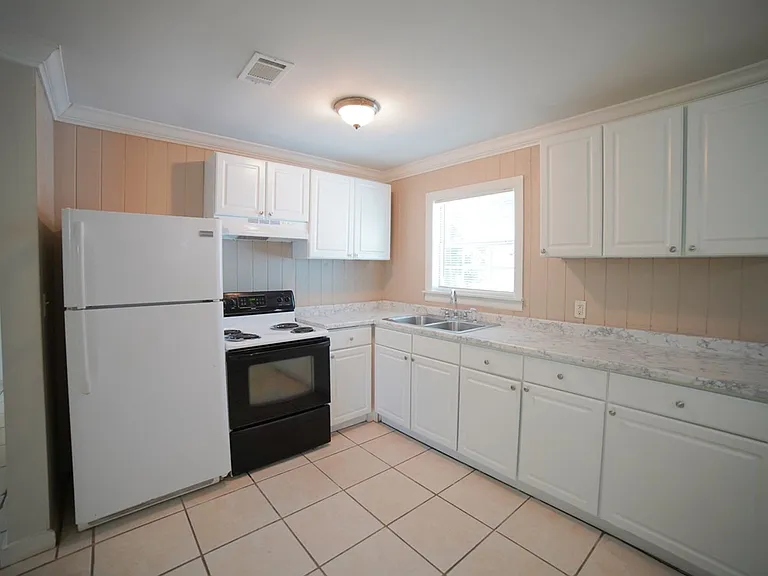 3424 Orlando Dr — Photo 5