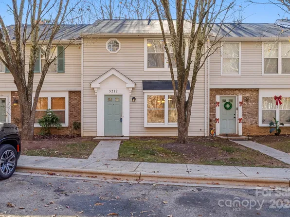 5212 Fair Wind Ln, Charlotte, NC 28212