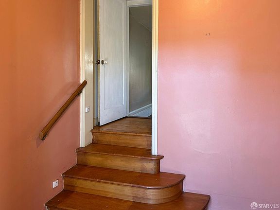 3rd image of 228 Minerva St