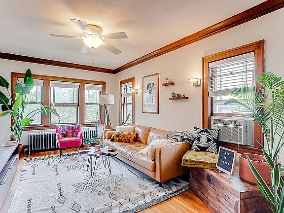 3rd image of 3229 Garfield Ave APT 201