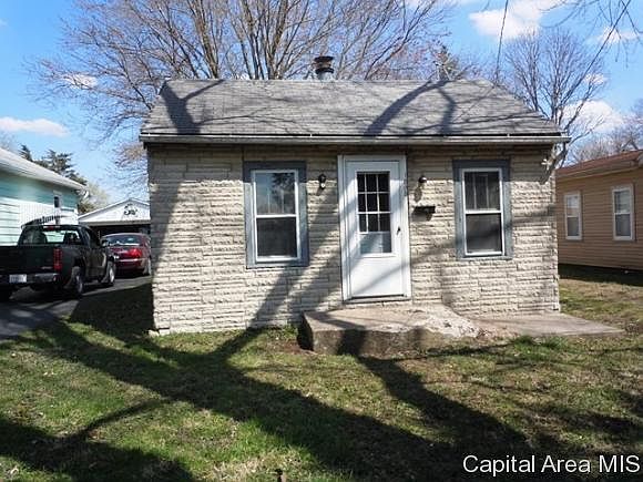 1st image of 1595 Bateman St