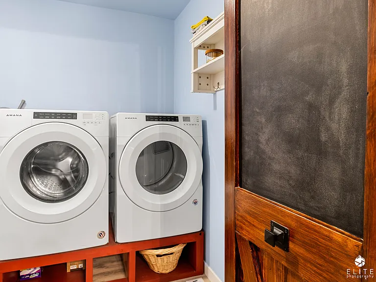 Laundry room
*note: washer and dryer included!